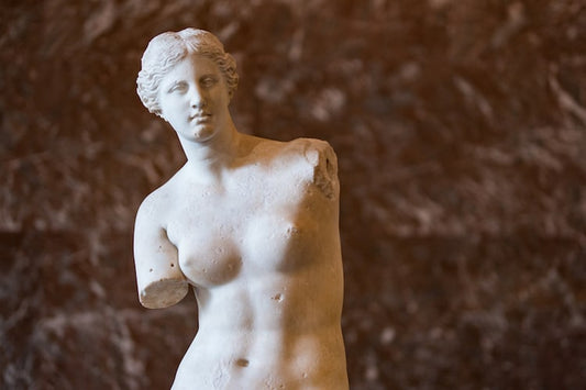 La Belleza Eterna del Mármol: Un Vistazo a su Significado en Diferentes Culturas - Arte Guillomé
