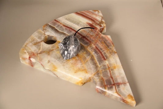 Tabla para Quesos y Carnes Frias en Forma de Rebanada de Queso - Arte Guillomé